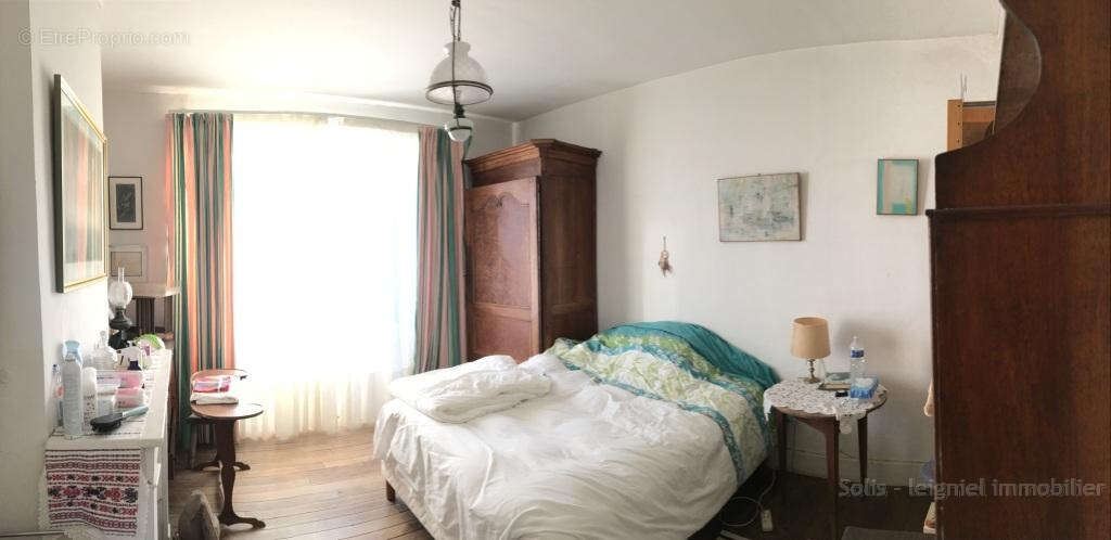 Grande maison entourée de son jardin de 5200m2 - photo 10