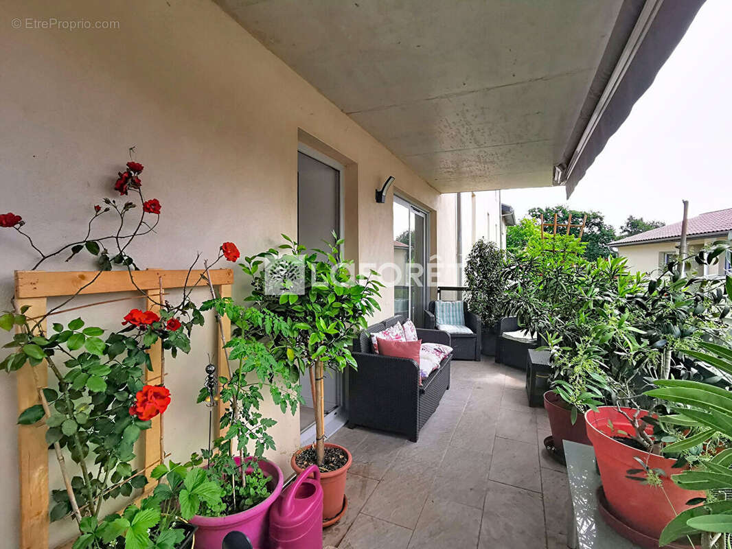 Appartement à REYRIEUX