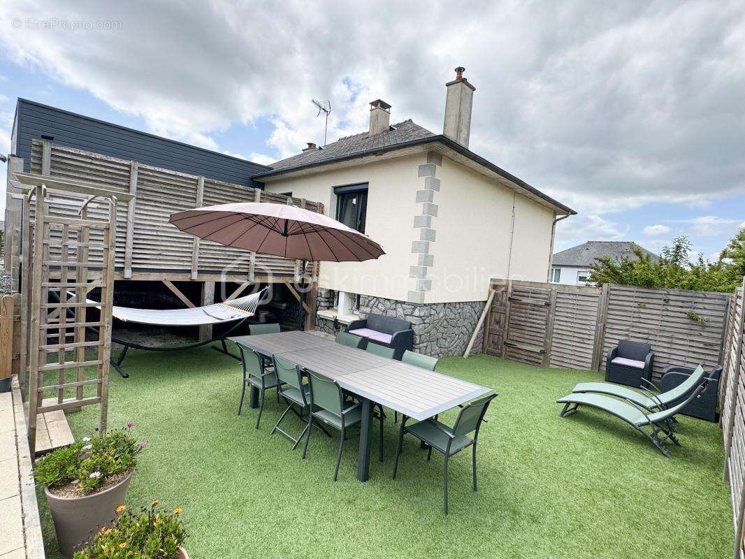 Maison à SAINT-PIERRE-LA-COUR