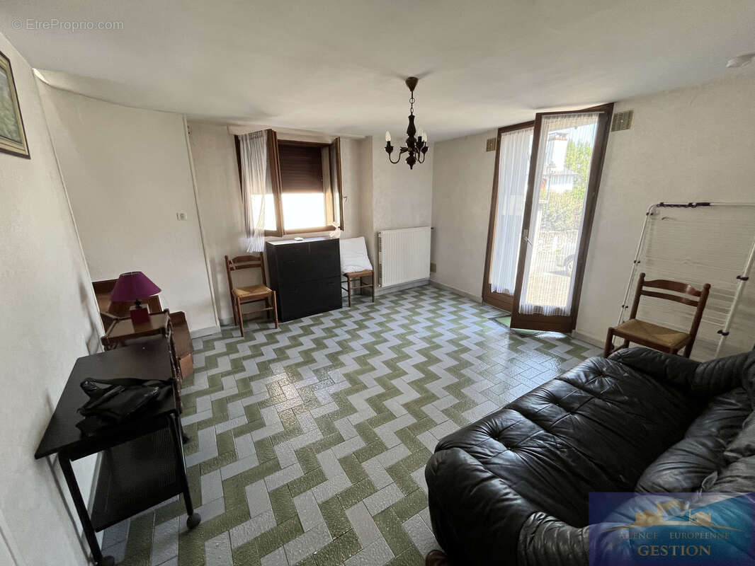 Petit ensemble immobilier - photo 4