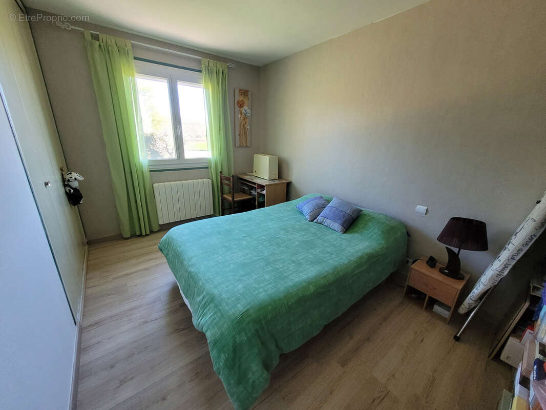 Maison à SAINTE-BAZEILLE