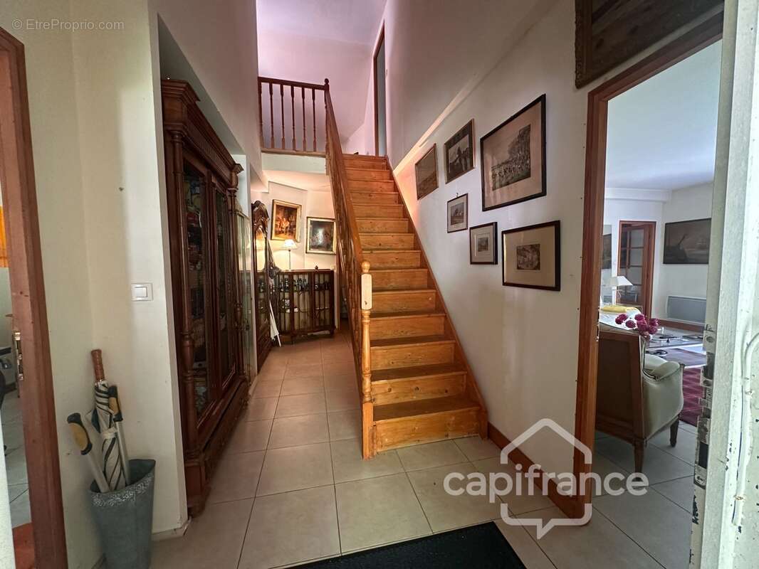 Maison familiale de 225 m² avec dépendance sur 3 022 m² - Domaine de Carheil à Plessé - photo 23