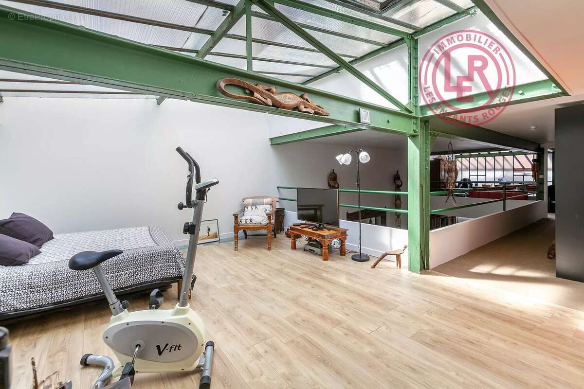 Appartement à PARIS-10E
