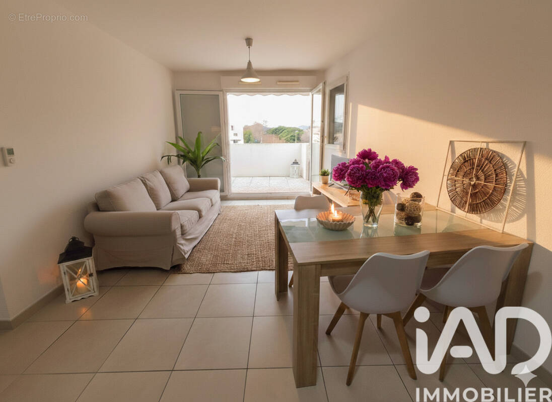 Photo 1 - Appartement à LE LAVANDOU