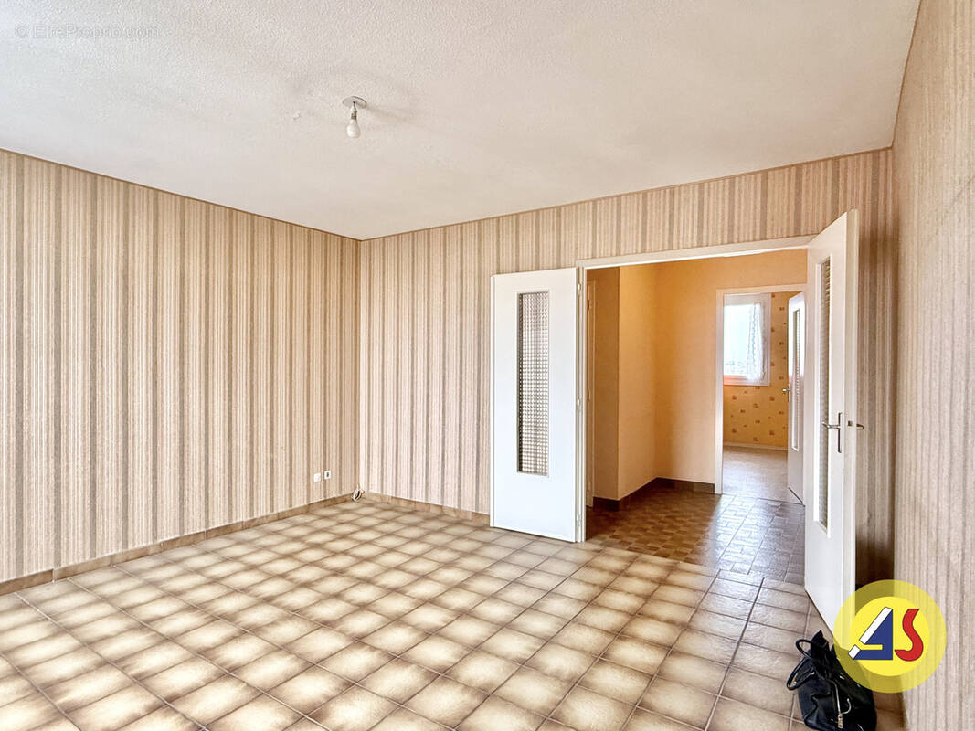 Appartement à REZE