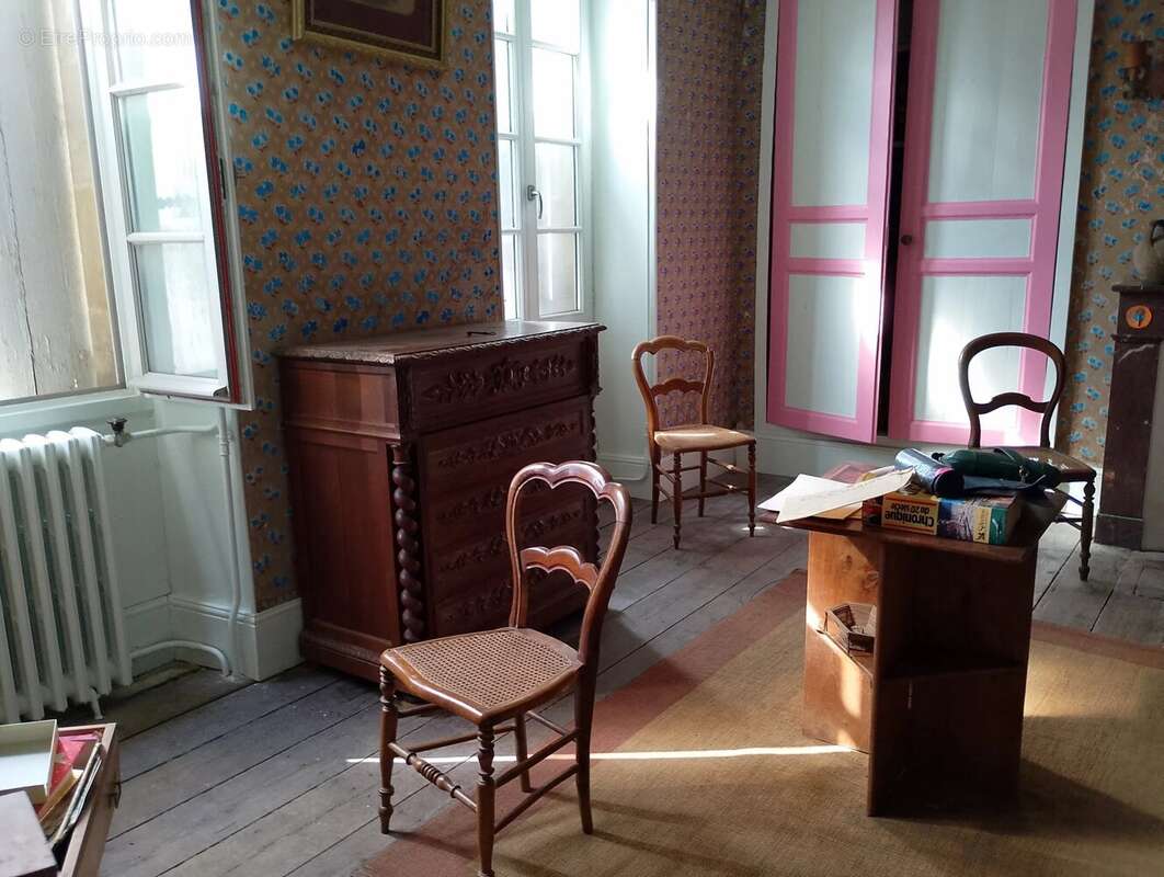 Maison à BAIGNES-SAINTE-RADEGONDE