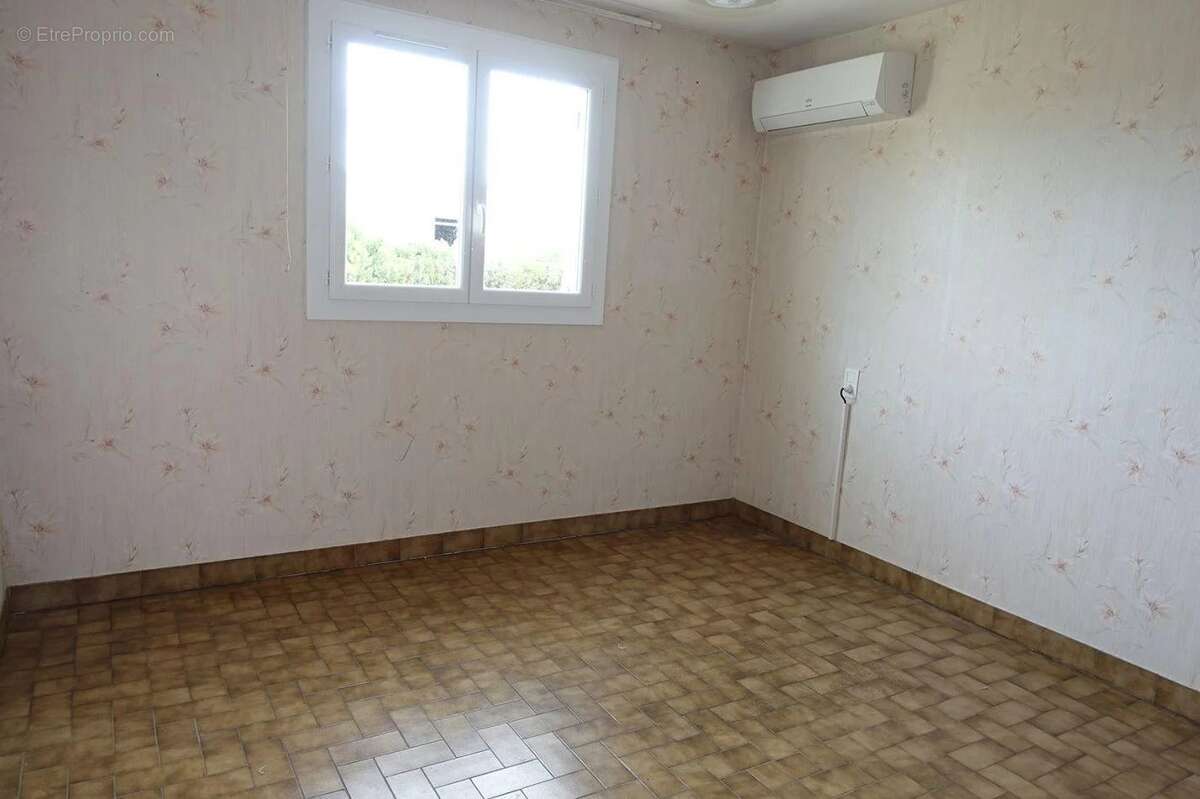 Maison à SAINT-JEAN-DE-FOS