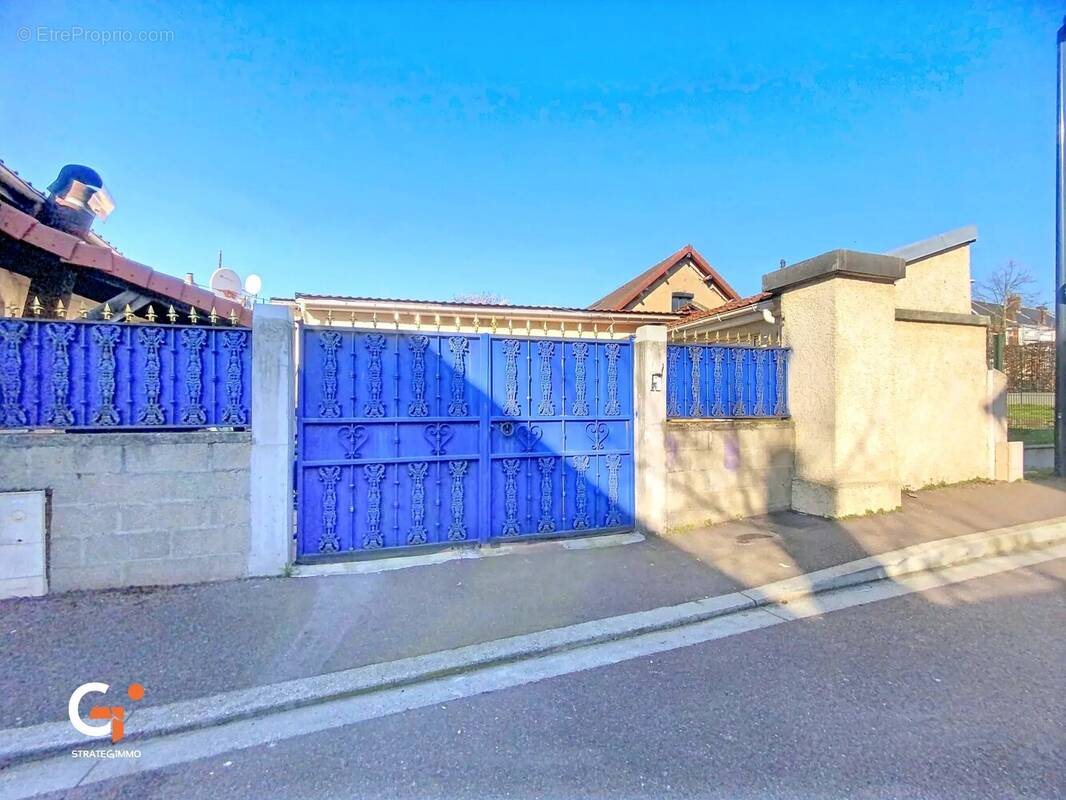 Maison à PETIT-COURONNE