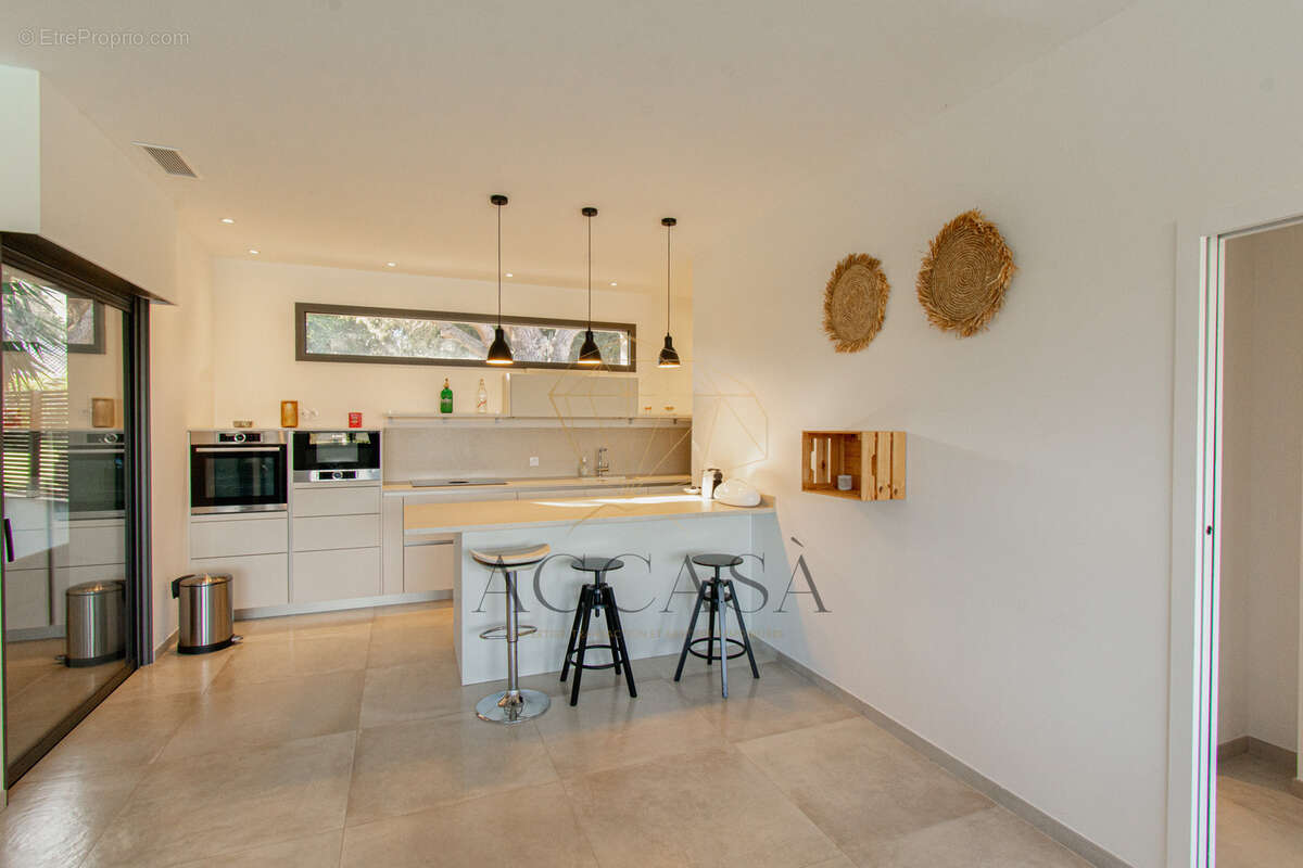 Maison à PORTO-VECCHIO