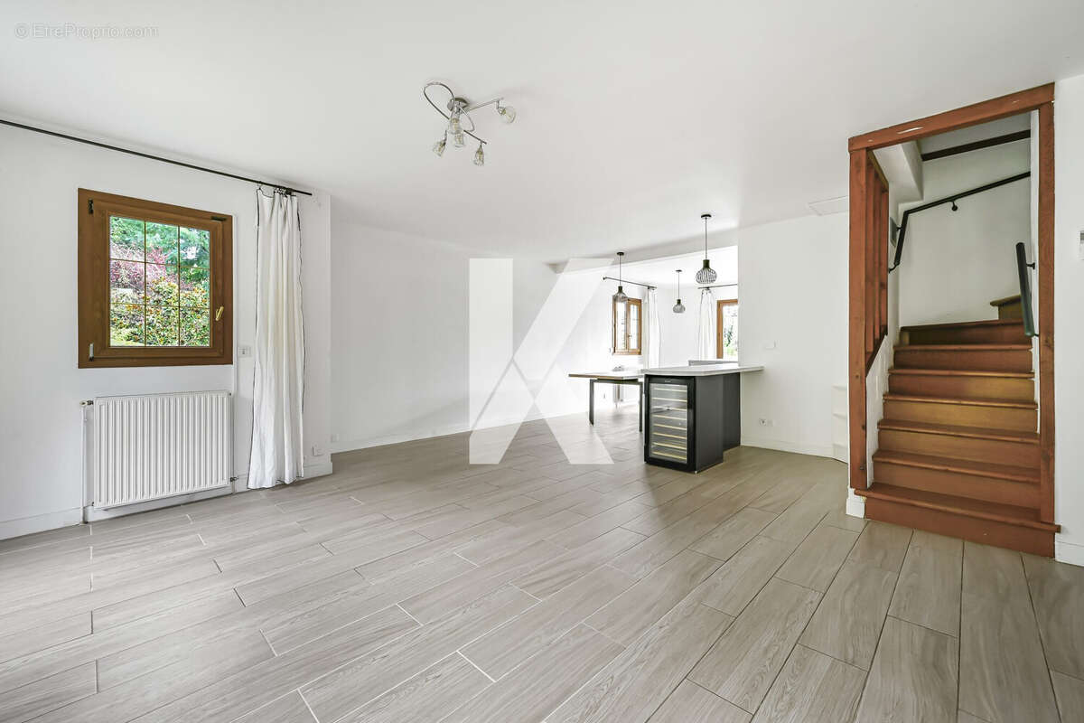 Maison à SAINT-LEU-LA-FORET