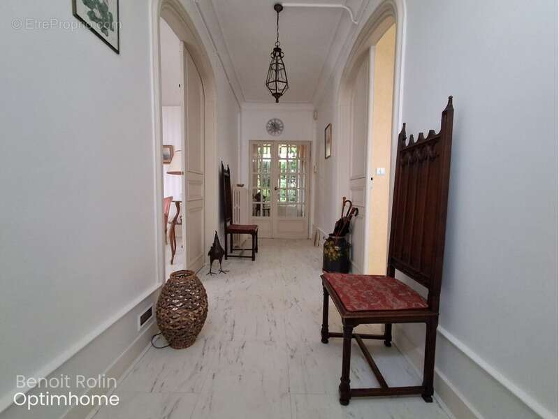 Maison bourgeoise du XIXe siècle au cœur de Saint-Calais - photo 2
