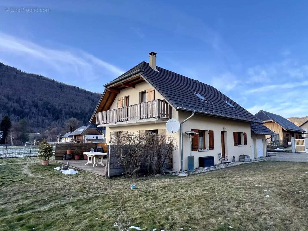 Maison à ECOLE