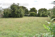 Terrain à LA BREE-LES-BAINS