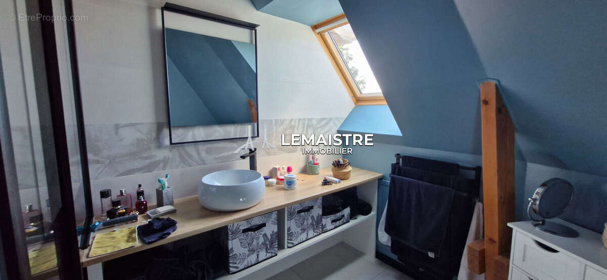 Maison à vendre - 217.98 m² - Saint-Pierre-en-Port - 6 chambres - Vue dégagée - Plage à pied - photo 12