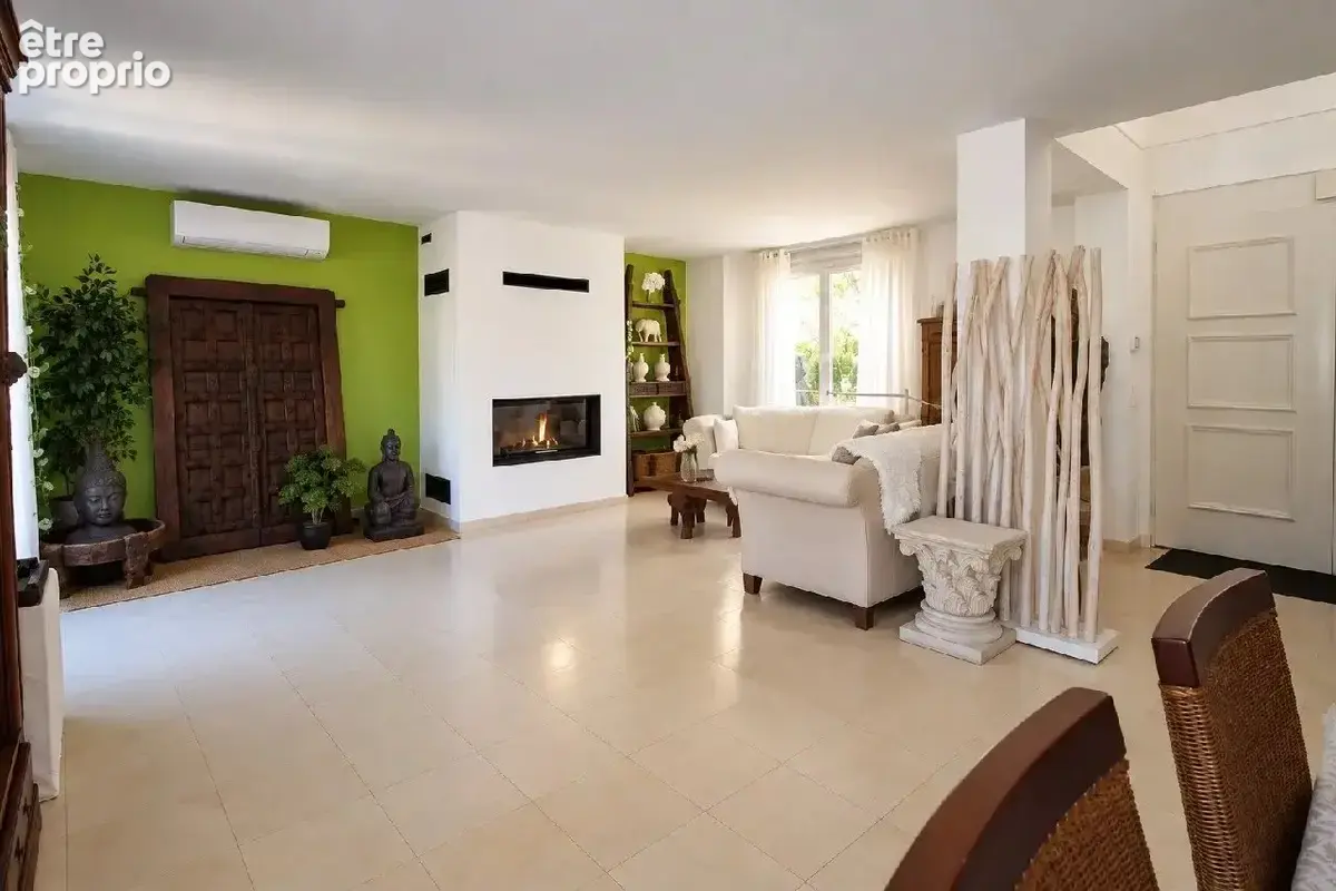 Maison 7 pièces 157 m² à vendre à Ozoir-La-Ferriere (77330) - photo 3