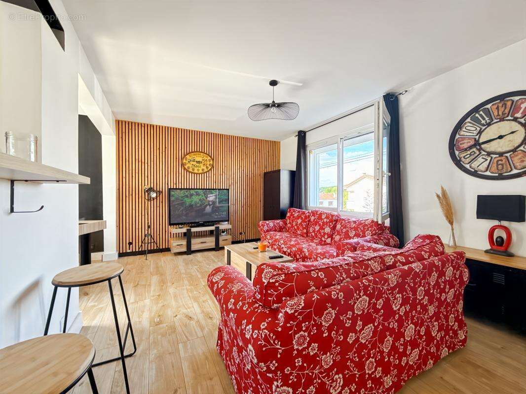 Maison à COULOUNIEIX-CHAMIERS