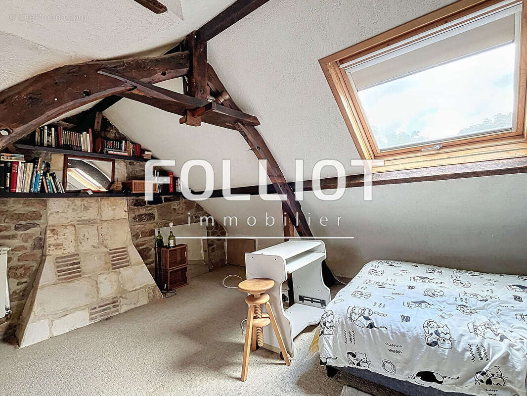 Maison à SAINT-PLANCHERS