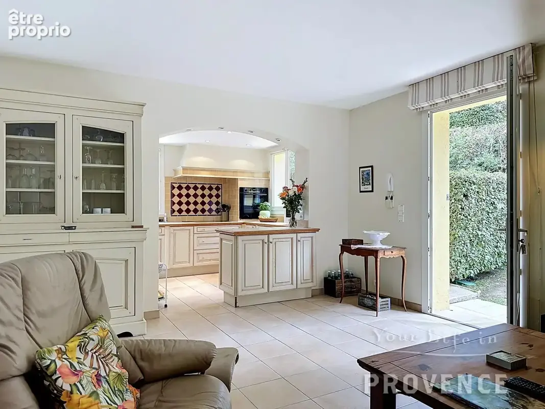Au calme mais proche des commodité, belle villa avec studio et pisicne - photo 10