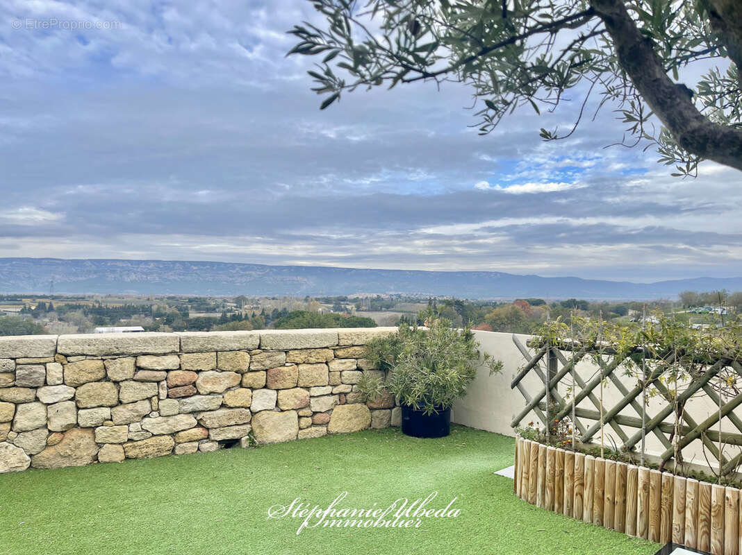 Splendide batisse du 16eme dans les remparts du vieux village - photo 16