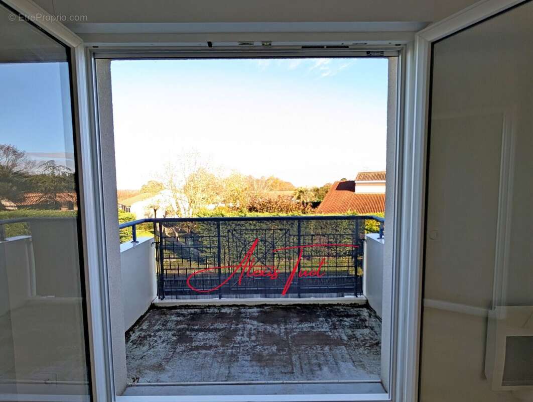 Appartement à AMBARES-ET-LAGRAVE