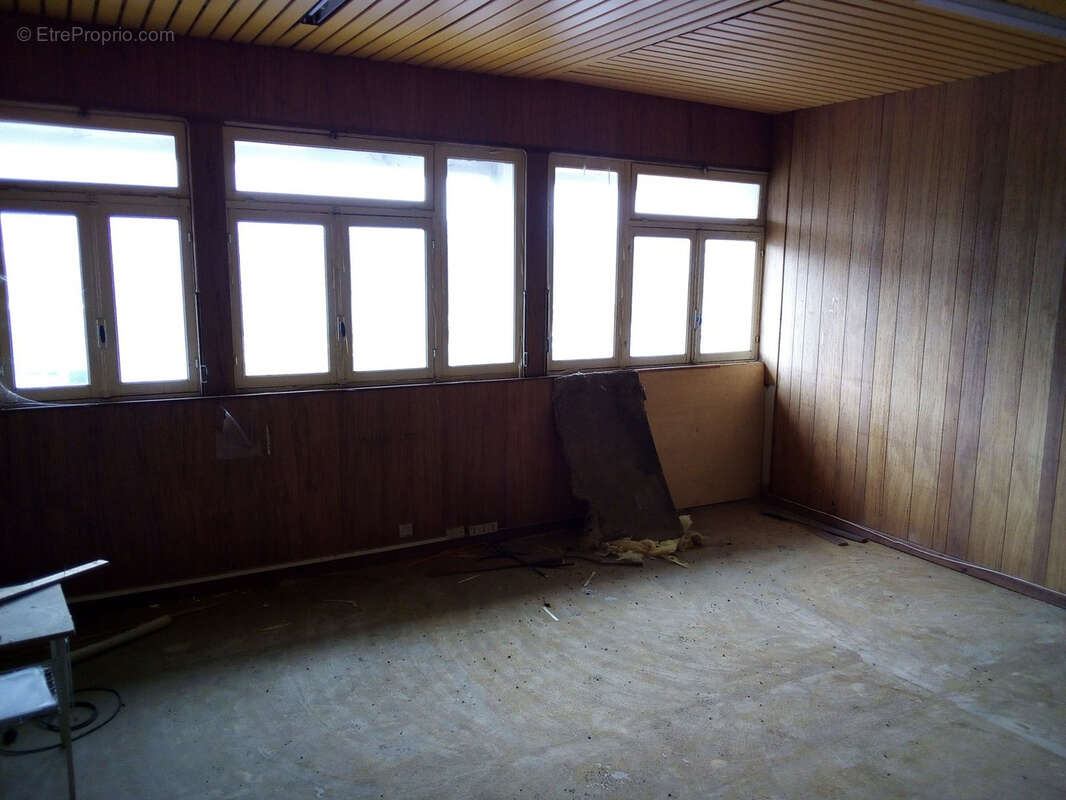 A vendre prix mini - entrepôts 4.840m2 - photo 20