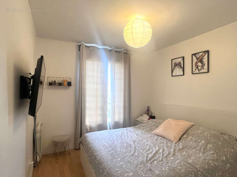 Appartement à vendre 3 pièces avec balcon à FRANCONVILLE (95) - photo 7