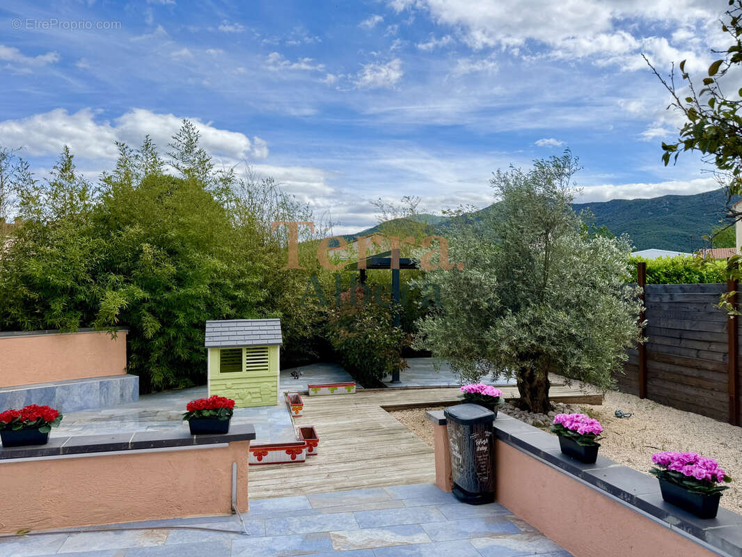 Villa proche du centre - photo 2