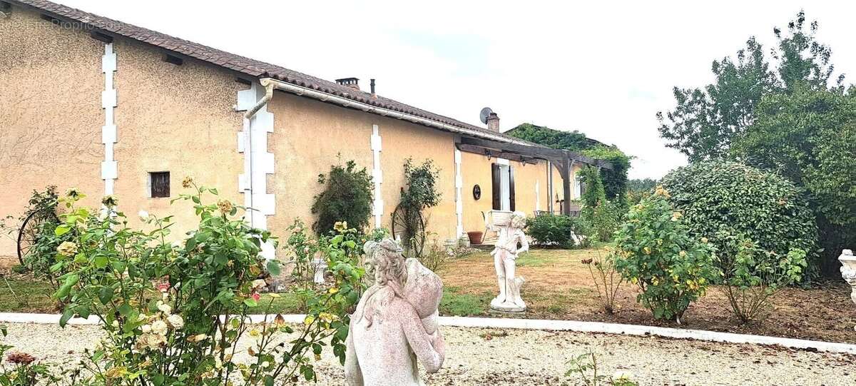 Maison 190 m² - 7 pièces en campagne du Périgord - photo 3