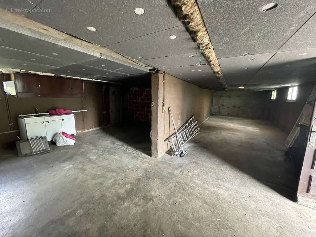 Maison à CAILLOUX-SUR-FONTAINES