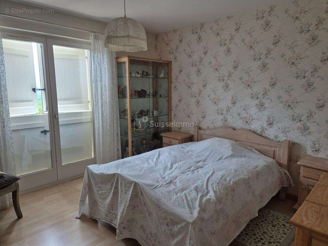 Maison secteur Vauvillers 163 m2 sur 43 ares de terrain - photo 6