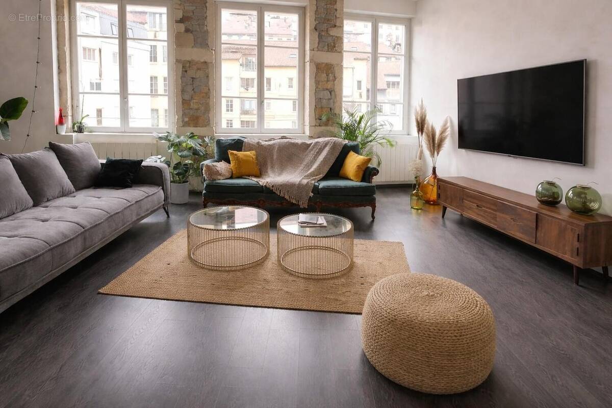   - Appartement à LYON-1E