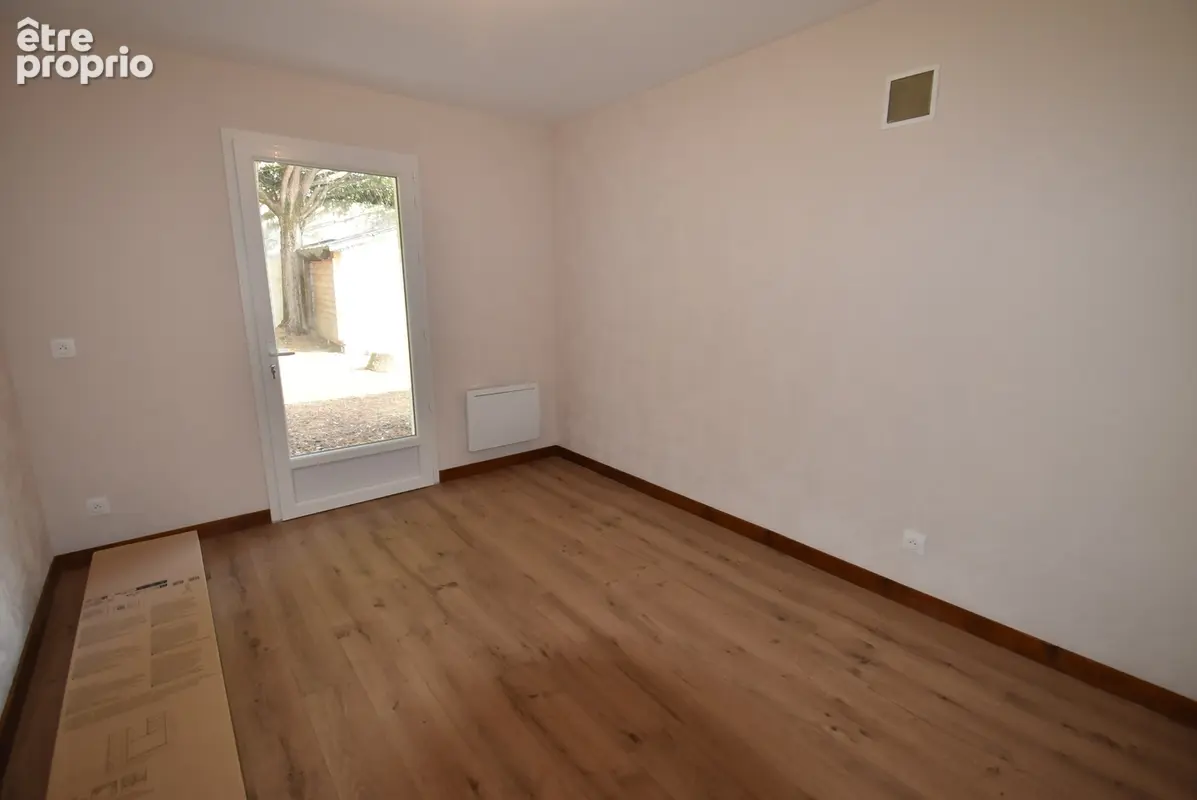 Maison à vendre 4 pièces plain pied (16) LA COURONNE, 4 chambres et terrain - photo 7