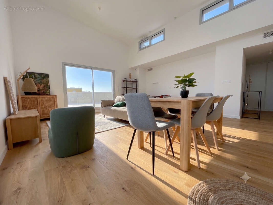 Appartement à AUZEVILLE-TOLOSANE