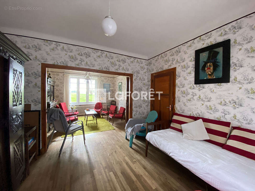 Maison  avec corps de ferme Ploëzal 5 pièce(s) 110 m2 - photo 6