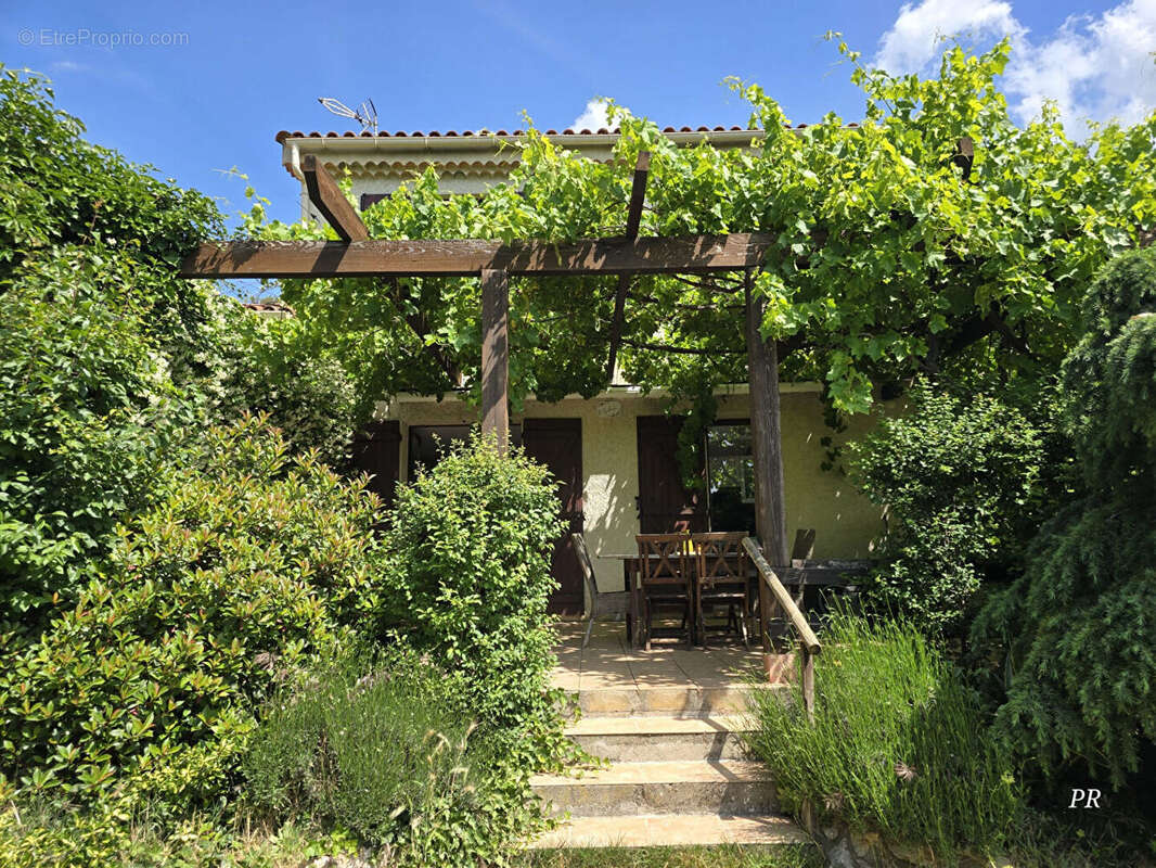 Maison à LA BOUILLADISSE