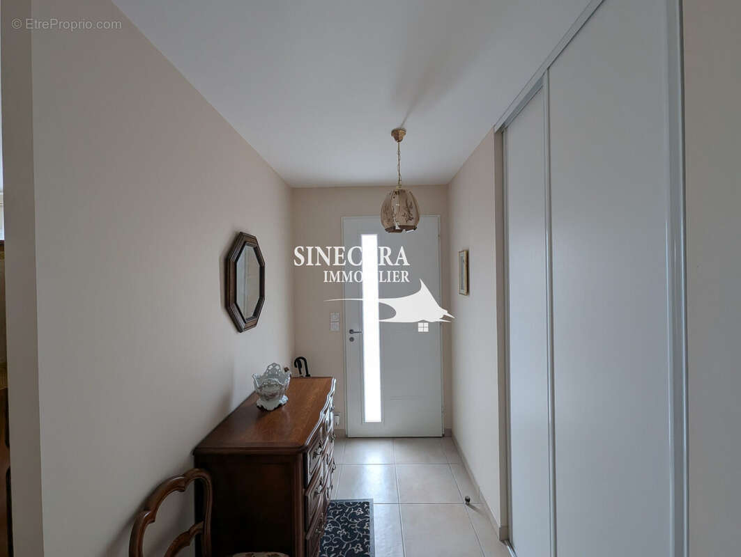 Commerce à GUJAN-MESTRAS