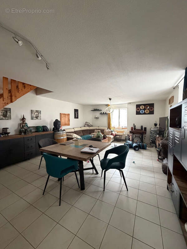 Appartement à SAINT-GORGON-MAIN