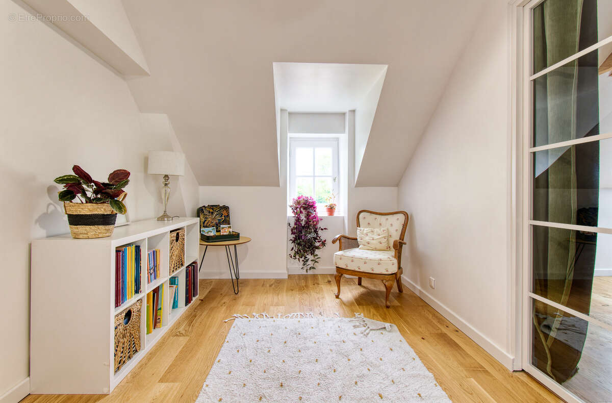 Maison à COUFFE