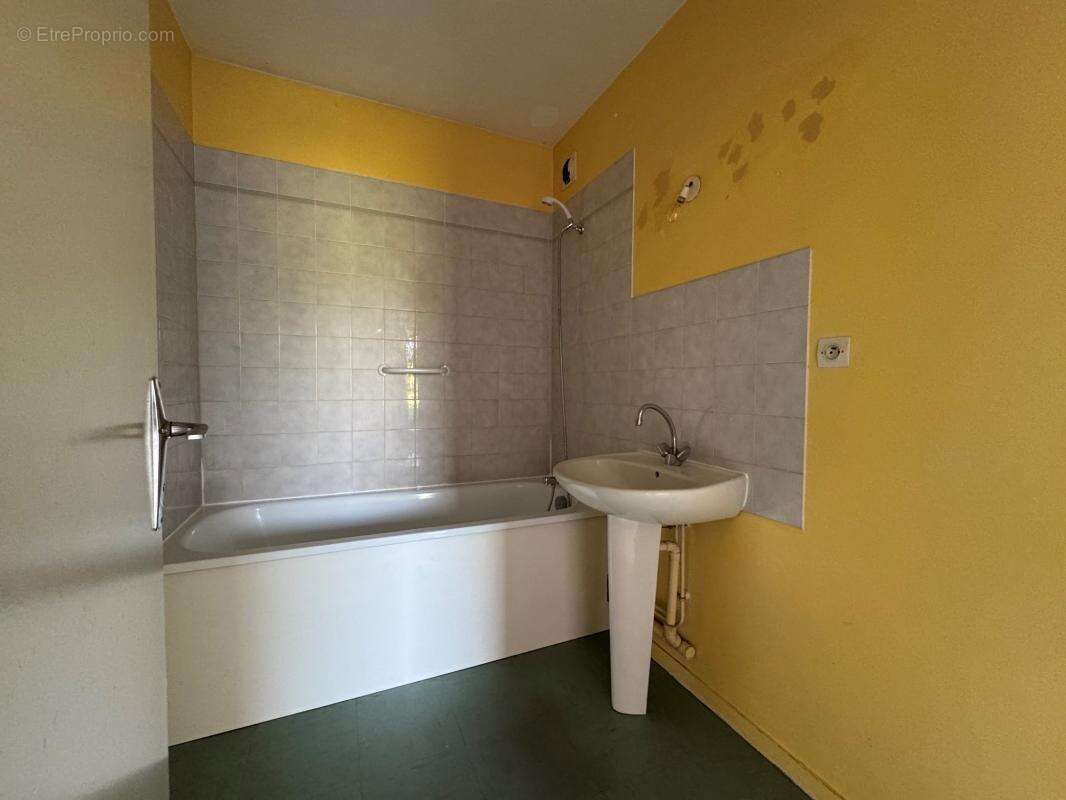 Appartement à VILLEFONTAINE