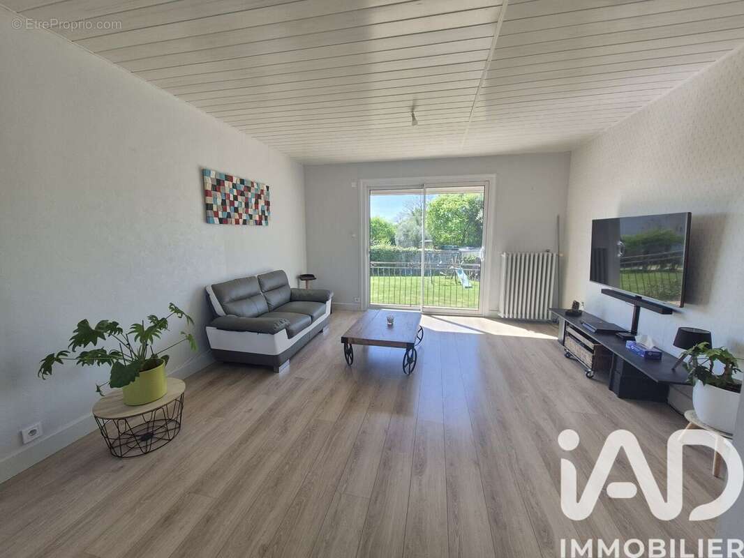Photo 3 - Maison à SALIGNY