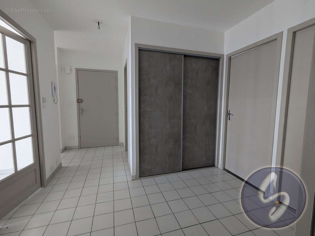Appartement à SAINTE-LUCE-SUR-LOIRE