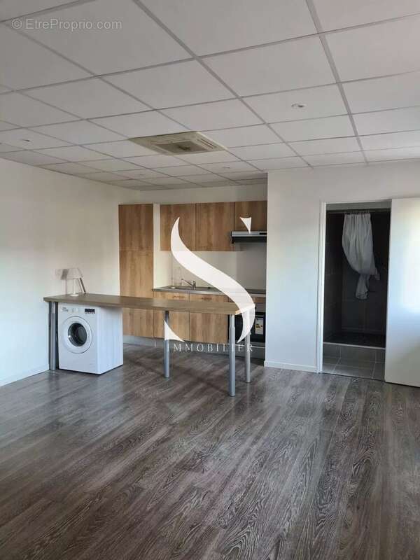 Appartement à VALLAURIS