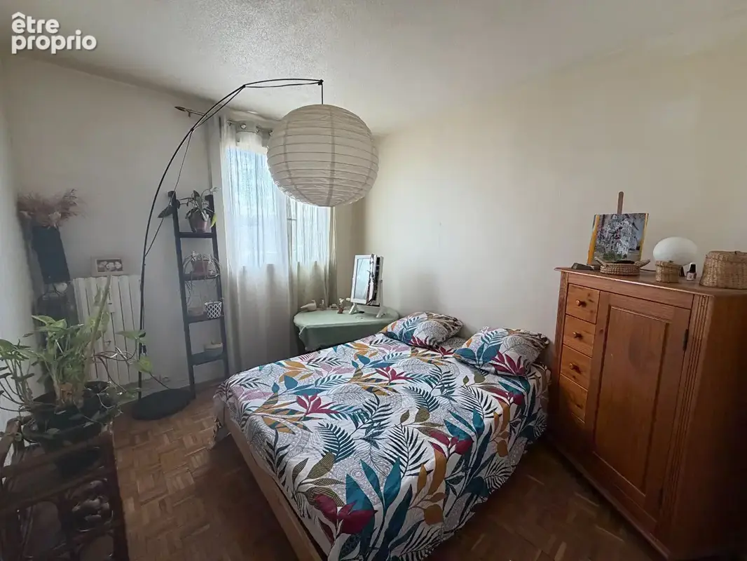 Appartement T5 traversant - Montjoyeux - 3 chambres - Balcon - photo 7