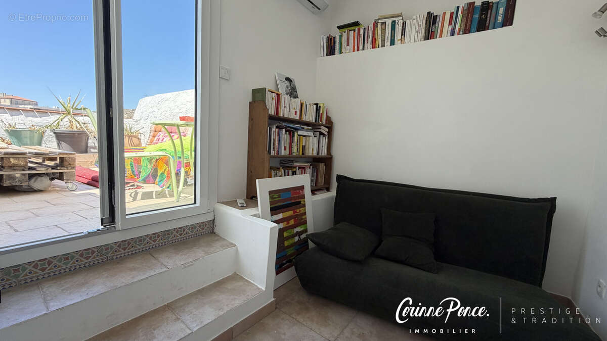 Nimes centre appartement 52 m2 dernier etage terrasse privative propose par corinne ponce immobilier - photo 9