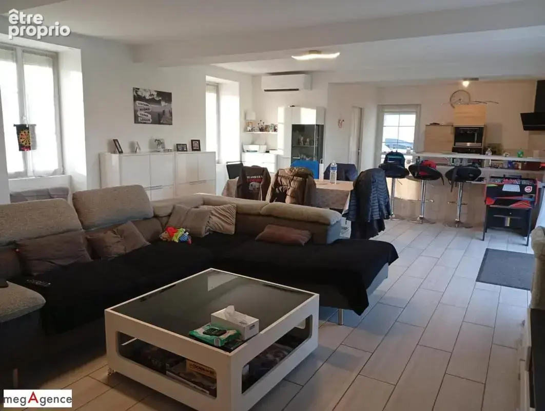 Maison rénovée 3 chambres garage sur 3482 m² clos - photo 2