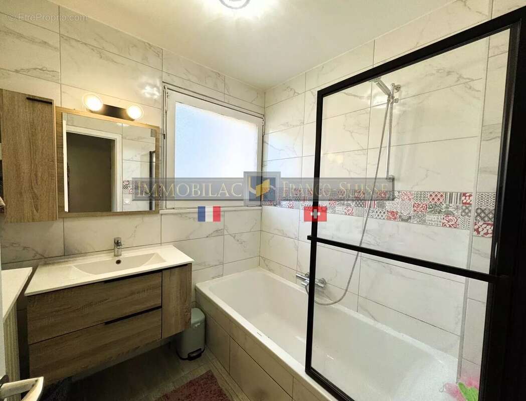 Appartement à CLUSES