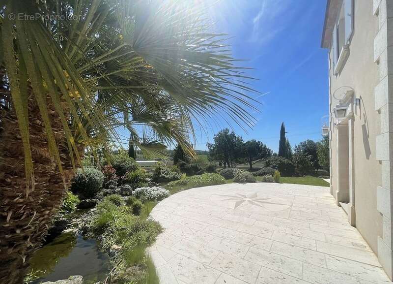 Villa d'architecte et gîte indépendant dans un parc paysager de plus de 4 000 m² SUD de COGNAC proche de BARBEZIEUX SAINT HILAIR - photo 18