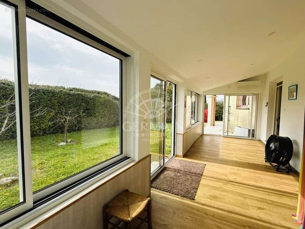 Maison à PERNES-LES-FONTAINES