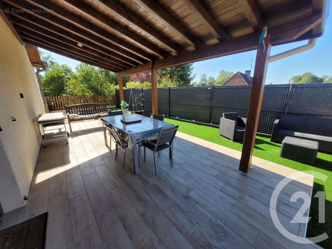 Maison 125 m² à Montpont-En-Bresse  - photo 15