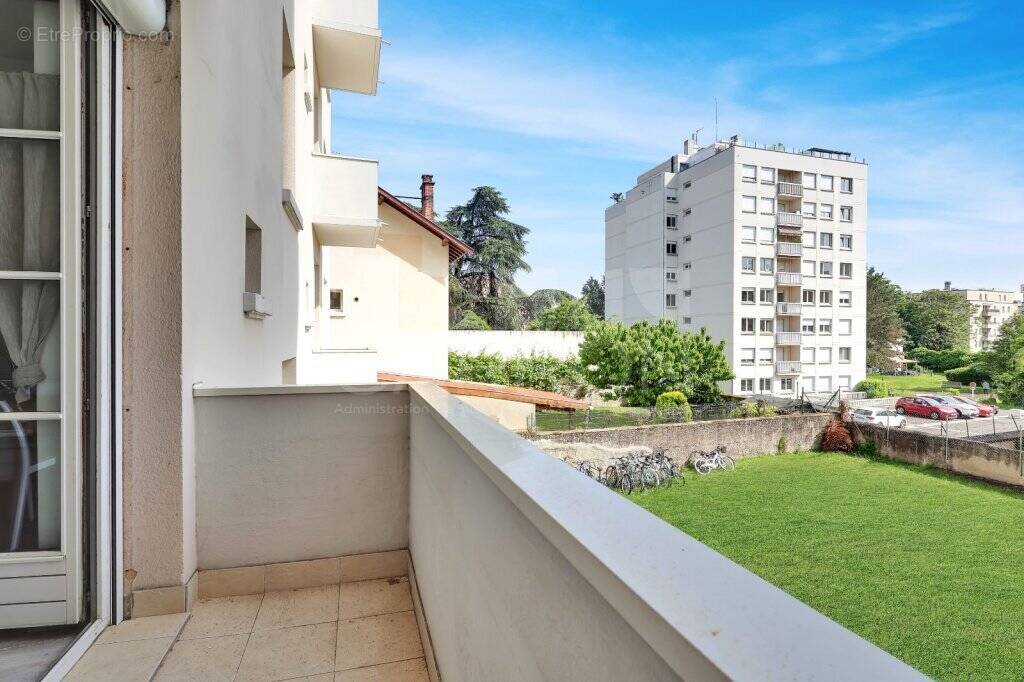 Appartement à LYON-3E